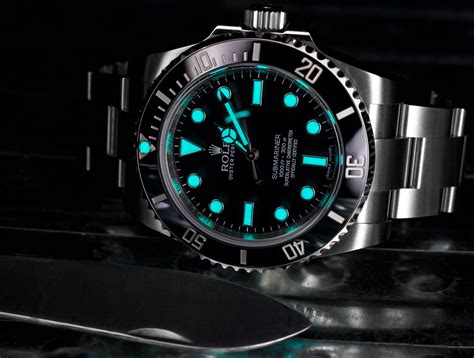 rolex blue lume dial green lume hands|Rolex chromalight vs luminescence.